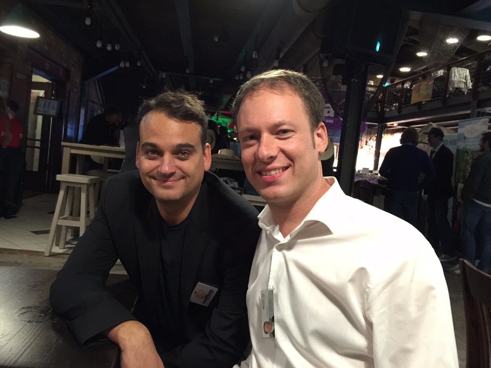 Acmeo-Chef Henning Meyer (rechts) und Markus Reuter (ChannelObserver) Acmeo-Chef Henning Meyer (rechts) und Markus Reuter (ChannelObserver)