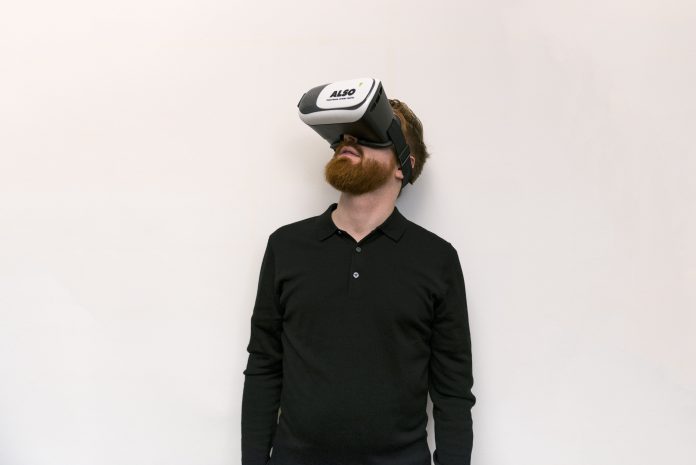 Also: «Weltweit erster VR-Geschäftsbericht»