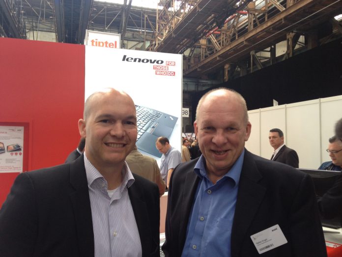 Lenovo-Chef Stefan Engel (rechts) und Stefan Klinglmair