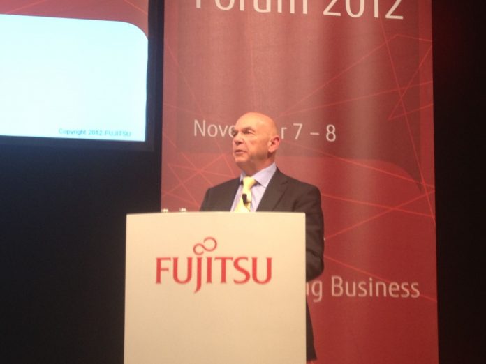 Der Interims-CEO Row Vawdrey auf dem Forum von Fujitsu in München