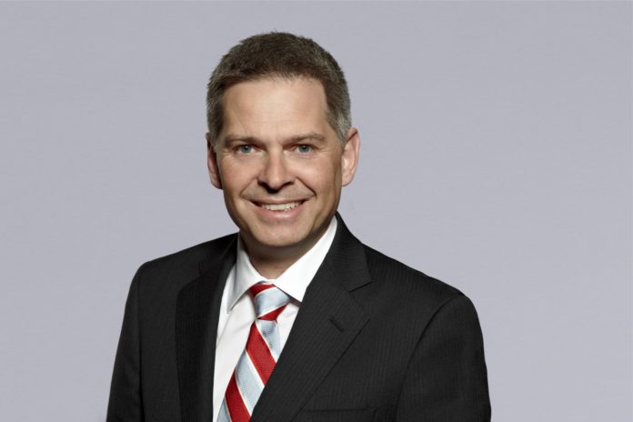 Media-Saturn-Chef Pieter Haas setzt wieder verstärkt auf den Handel im Laden