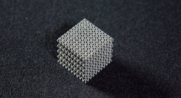 Additive Fertigung (3D-Druck) erlaubt die Herstellung von Bauteilen mit komplexen Geometrien und innenliegenden Hohlräumen