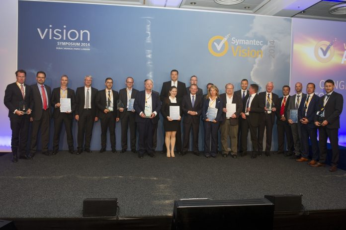 Die Gewinner der diesjährigen „Symantec Partner Awards Germany” auf der Preisverleihung
