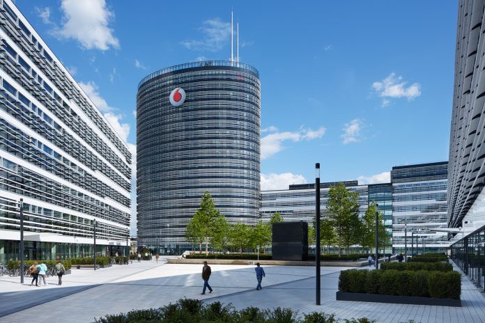 Deutschlandgeschäft treibt Vodafone an